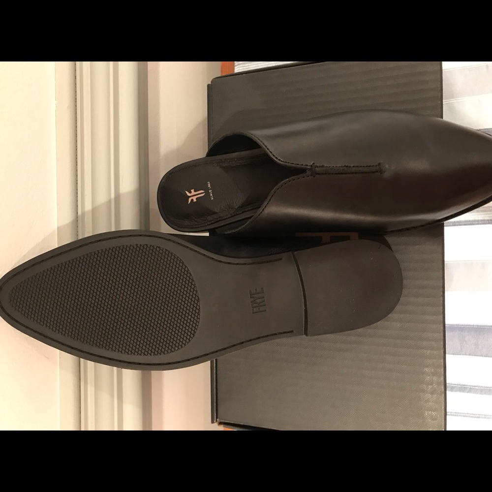 Frye-Nolan mules